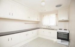 Unit 1/16 Clive St, Springvale VIC 3171, Australia