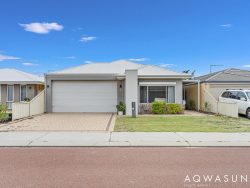 8 Seashells Cres, Singleton WA 6175, Australia