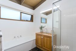 11 Cornwall Rd, Sunshine VIC 3020, Australia