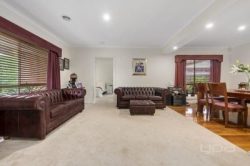 32 Darlingsford Blvd, Melton VIC 3337, Australia