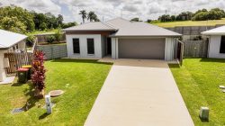 8 Pellage Court, Beaconsfield QLD 4740, Australia