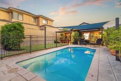 45A Davy St, Alfred Cove WA 6154, Australia