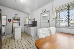 158 Fitzroy St, Allenstown QLD 4700, Australia