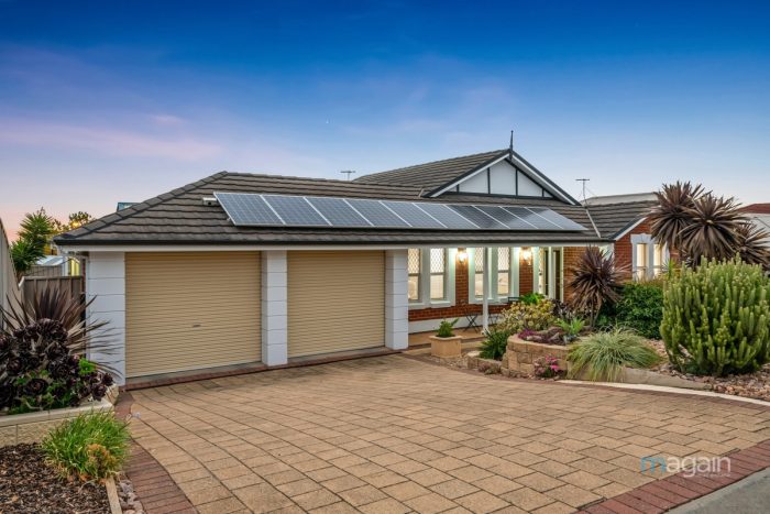 3 Spy Glass Hill Cct, Seaford Rise SA 5169, Australia