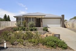 28 McClung Dr, Murrumbateman NSW 2582, Australia