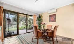 48 Knights Dr, Glen Waverley VIC 3150, Australia