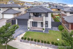 3 Longacre Ave, Sunbury VIC 3429, Australia