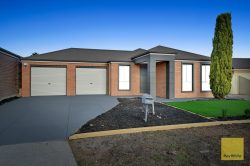 2 Maximus Ct, Kurunjang VIC 3337, Australia