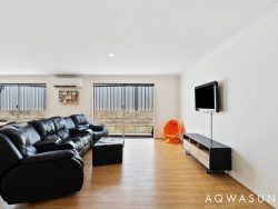 7 Carcione Ave, Secret Harbour WA 6173, Australia