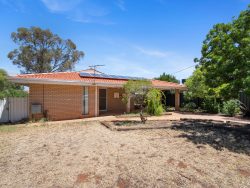 35 Shaw St, West Lamington WA 6430, Australia