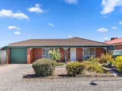 14 Shillabeer Cres, Woodcroft SA 5162, Australia