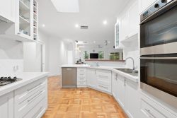 4 Wesley Ct, Highett VIC 3190, Australia