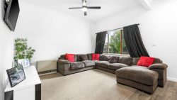 21 Wilmoth Ave, Horsham VIC 3400, Australia