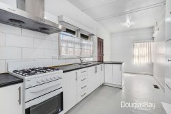 9 Andrew St, Sunshine VIC 3020, Australia