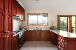 3 Ashbrook Cct, Bundoora VIC 3083, Australia