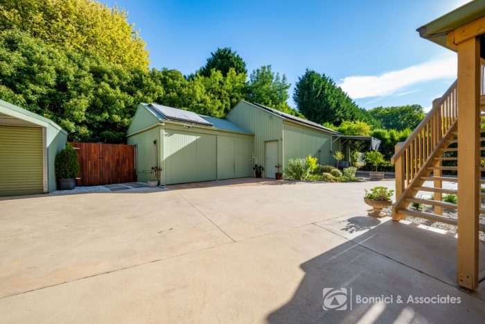 28 Dingle Rd, Beechworth VIC 3747, Australia