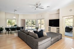 8 Clarendon Cl, Strathfieldsaye VIC 3551, Australia