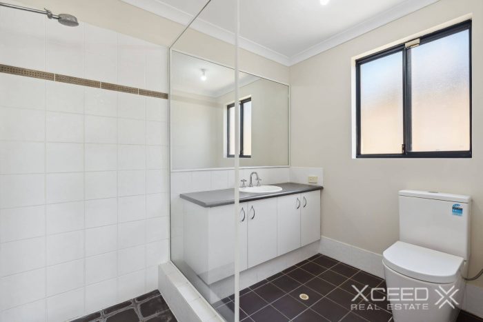 18 Morisot Cres, Ashby WA 6065, Australia