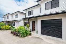 Unit 3/24 Gardenia St, Proserpine QLD 4800, Australia