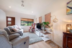 Unit 3/24 Gardenia St, Proserpine QLD 4800, Australia