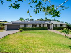 5 Gilbert Ct, Gowrie Junction QLD 4352, Australia