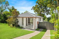 13 Katherine Cres, Green Point NSW 2251, Australia