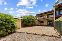 Unit 2/31 Howe Dr, Cable Beach WA 6726, Australia