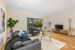 Unit 2/10 Kinnane Cres, Sunshine VIC 3020, Australia