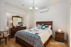 14 Lauricella Pl, Caroline Springs VIC 3023, Australia