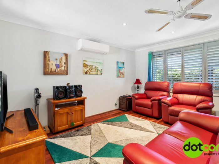 9 Newton Pl, Blue Haven NSW 2262, Australia