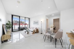 Unit 438/4 Nipper St, Homebush NSW 2140, Australia