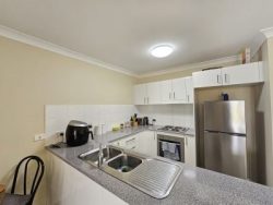 Unit 1/4 Northerly Cl, Muswellbrook NSW 2333, Australia