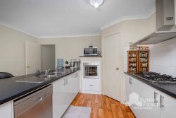 3 Eleanor Way, Millbridge WA 6232, Australia