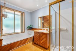 10 Stringer Ct, Old Beach TAS 7017, Australia