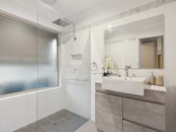 Unit 3/48 Sunnymeade Dr, Aberfoyle Park SA 5159, Australia