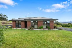 14 Una Ct, Brighton TAS 7030, Australia