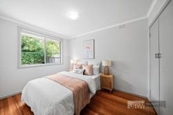 Unit 5/665-667 Waverley Rd, Glen Waverley VIC 3150, Australia