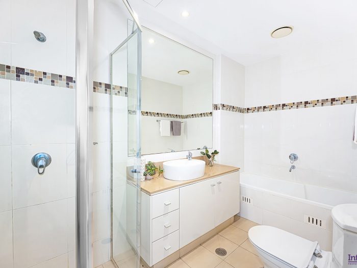 Unit 324/2C Munderah St, Wahroonga NSW 2076, Australia