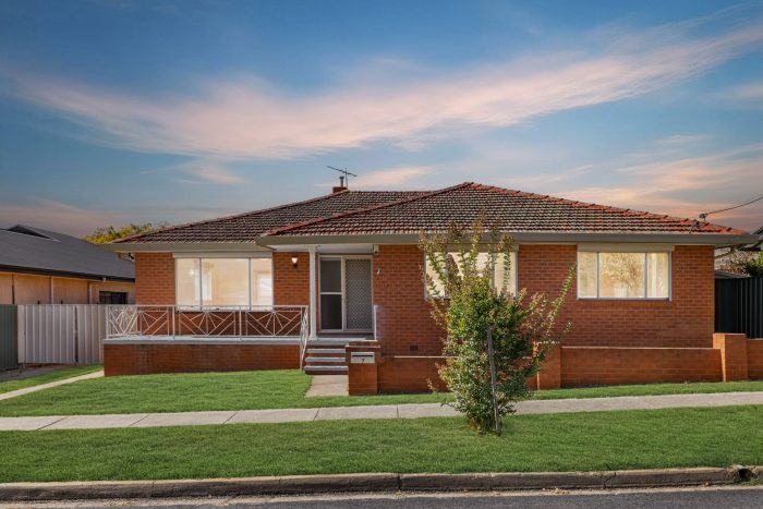 7 Christopher Cres, Karabar NSW 2620, Australia