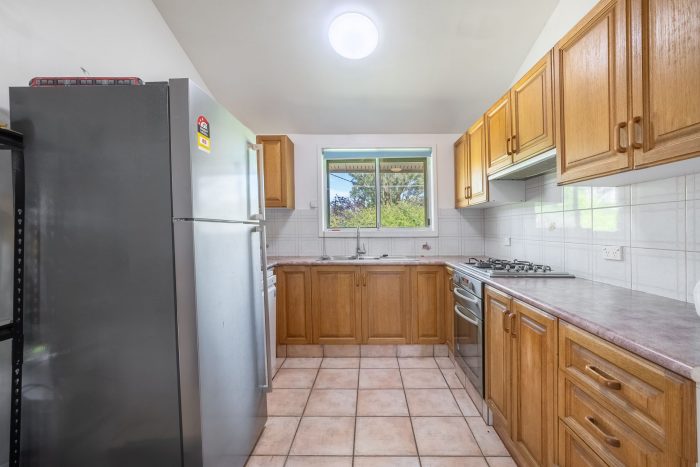 5 Clara Pl, Queanbeyan West NSW 2620, Australia