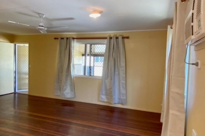 2 Coleman Street,Dysart QLD 4745, Australia