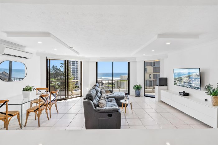 17/3576 Main Beach Parade, Main Beach QLD 4217, Australia
