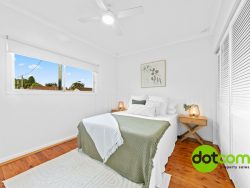 15 Suncrest Parade, Gorokan NSW 2263, Australia