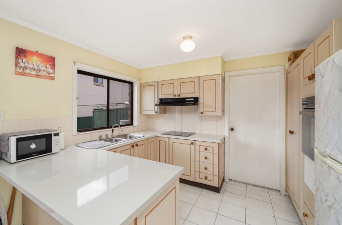 Unit 5/8 Warner Ave, Wyong NSW 2259, Australia