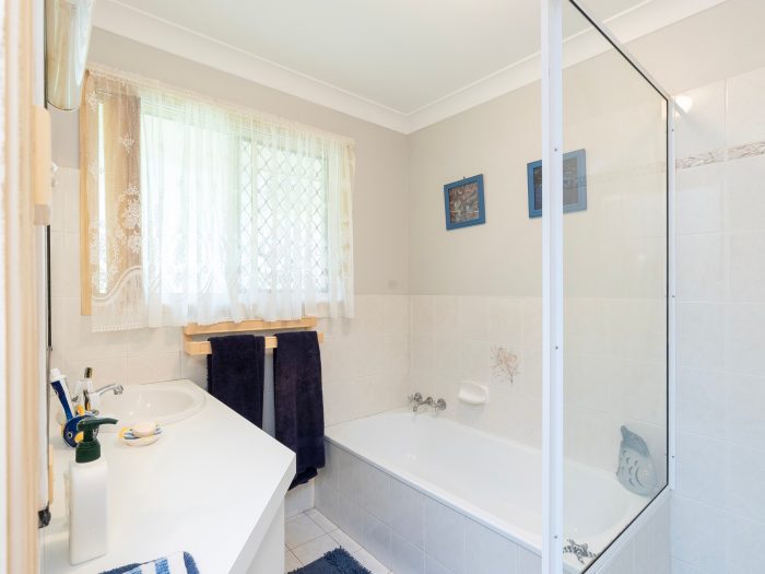 21 Woodland Ave, Lismore Heights NSW 2480, Australia