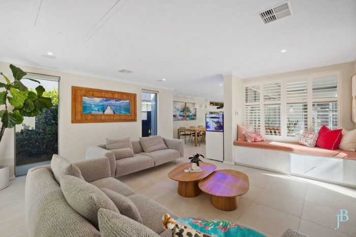 34A Bickley Cres, Manning WA 6152, Australia
