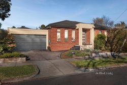 34 Aintree St, Mooroolbark VIC 3138, Australia