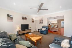 34 Aintree St, Mooroolbark VIC 3138, Australia