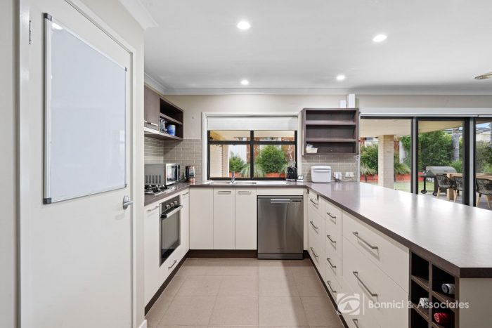 6 Gleeson Pl, Baranduda VIC 3691, Australia