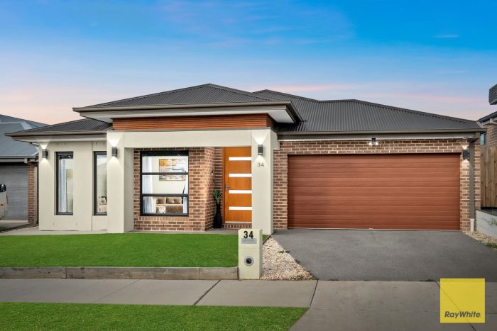 34 Bassett Ave, Wyndham Vale VIC 3024, Australia